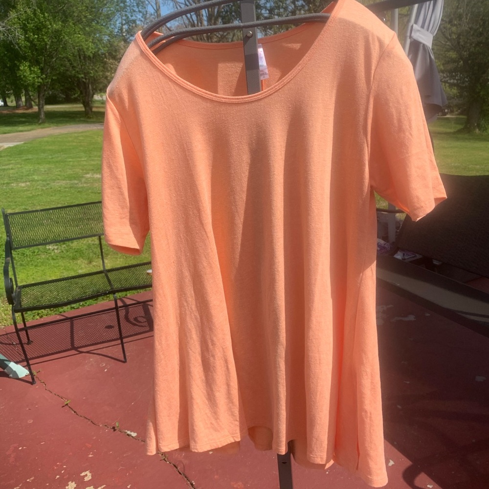 LuLaRoe XL Perfect T Peach